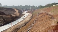 Jasa Marga menjamin tol fungsional ruas Salatiga-Kartasura di Jembatan Kali Kenteng aman untuk dilewati pemudik. (Foto: Eko Susanto/detikcom)