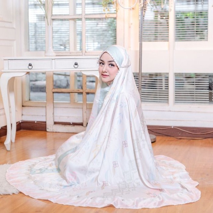 Ilustrasi doa sholat tahajud. Foto: Instagram/Shopee