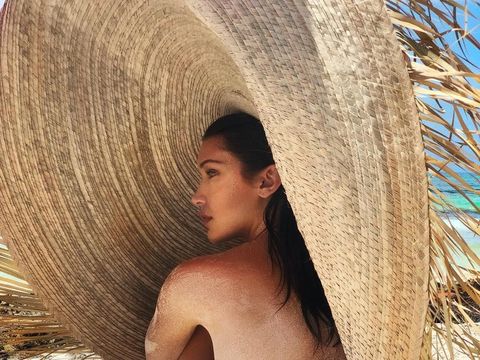 Ini Topi Jumbo Rp 10 Juta yang Disebut Absurd, Tapi Selalu Habis Terjual 