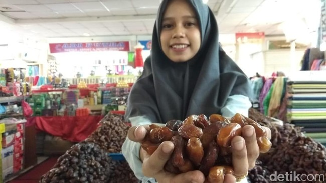 Berbisnis Kurma di Tanah Abang Beromzet Rp 20 Juta/Hari