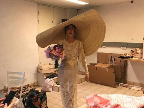 Ini Topi Jumbo Rp 10 Juta yang Disebut Absurd, Tapi Selalu Habis Terjual 