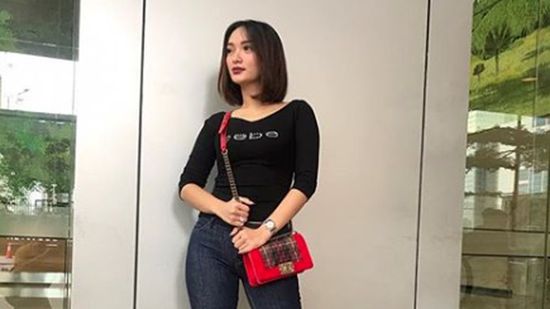 Karier Zaskia Gotik, Dihina karena Mimpi Jadi Penyanyi Terkenal Karier Zaskia Gotik, Dihina karena Mimpi Jadi Penyanyi Terkenal
