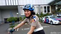 Segar ya kalau bisa ngabuburit bareng polwan-polwan cantik ini. (Foto: Wiwid/detikHealth)