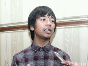 Tercabik-cabik! Ini Playlist Andalan Rian DMASIV saat Galau