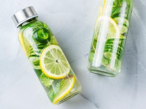 Selain Air Putih, Ini Minuman yang Bisa Disiapkan untuk Bekal