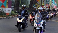 Kegiatan yang diikuti puluhan anggota Honda PCX Club Indonesia (HPCI) dalam kegiatan berlabel PCX Scooter Ride beberapa waktu lalu berjalan seru. Pool/Honda.