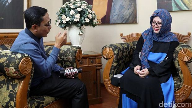 Tim blak-blakan detikcom berkesempatan mendapatkan wawancara dengan putri sulung almarhum Presiden kedua Indonesia Soeharto, Siti Hardiyanti Rukmana atau yang biasa mbak Tutut.