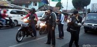 Saat Komunitas Penjual Ponsel di Sukabumi Peduli Duafa