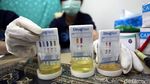 Sopir Bus Lebaran Jalani Tes Narkoba di Terminal Kampung Rambutan