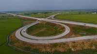 Dengan dioperasikannya sebagian Tol Solo-Ngawi dan Ngawi Kertosono maka jalur Semarang hingga Surabaya akan semakin lancar karena sebelumnya dua ruas tol yakni Tol Mojokerto-Kertosono dan Surabaya-Mojokerto juga sudah beroperasi. Pool/Waskita Karya.