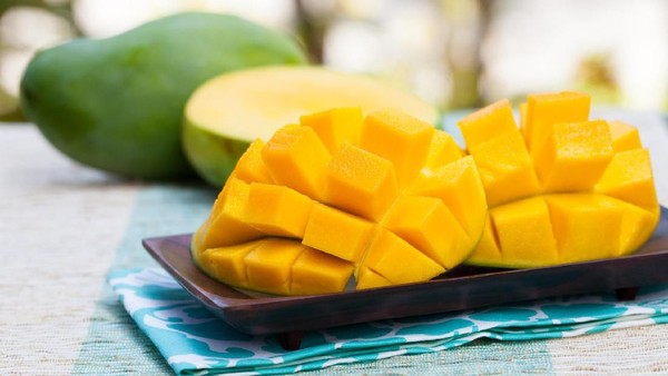 Dua Sisi Buah Mangga: Kaya Nutrisi, Tapi Waspada Gulanya