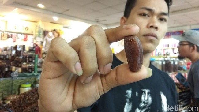 Berbisnis Kurma di Tanah Abang Beromzet Rp 20 Juta/Hari