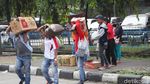 H-7 Lebaran, Pemudik Padati Terminal Kampung Rambutan