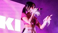 NIKI berduet dengan Rich Brian pada lagu Little Prince. Dok. Instagram/nicolezefanya
