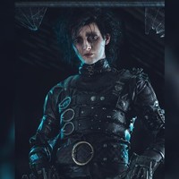 Penampilan Alyson ketika menjadi tokoh Edward Scissorhands Foto: Instagram