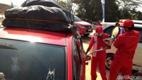 Di rest area ini, PT Pertamina menyediakan dua jenis BBM, yaitu pertamax dan dex dan oli. Untuk pertamax dijual Rp 8.900/liter, sedangkan dex seharga Rp 10.100/liter. BBM yang dijual yakni dalam kemasan kaleng berisi 10 liter.