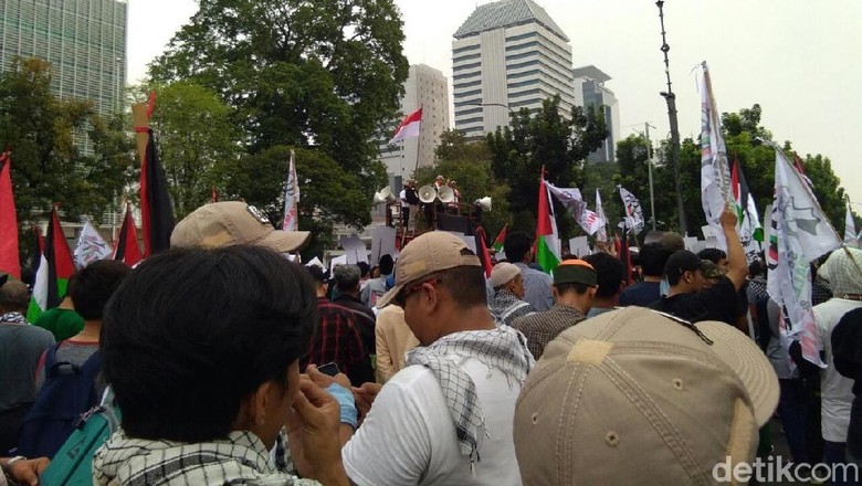 Tuntut Kemerdekaan Palestina, Massa Demo di Depan Kedubes AS Tuntut Kemerdekaan Palestina, Massa Demo di Depan Kedubes AS