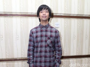 Rumah Rian dMasiv Kebanjiran, Kulkas dan Lainnya Hanyut
