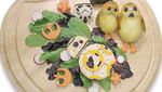Keren! Desainer Grafis Ini Bikin Bento Cantik di Atas Piring Kayu