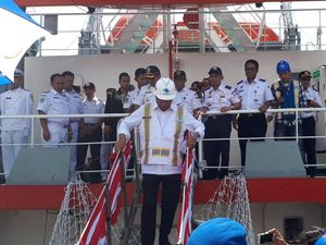 Cek Persiapan Mudik di Tanjung Perak, Menhub: Harus Tak Ada Masalah