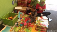Anak-anak pun bisa bermain di sini. Foto: Khairul Imam Ghozali