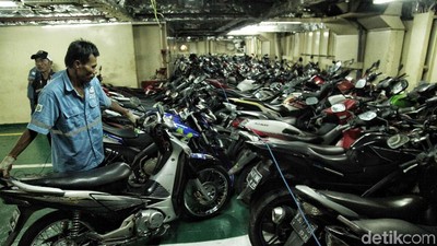 Pemotor Mudik Gratis Dengan Kapal Laut