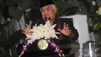 Acara buka kuasa ini diawali dengan ceramah dari mantan Ketua Umum Pengurus ‎Pusat Muhammadiyah, Din Syamsuddin.