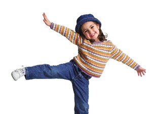 Tingkah Anak Ini Ketika Berjoget Bikin Geleng-geleng Kepala Deh
