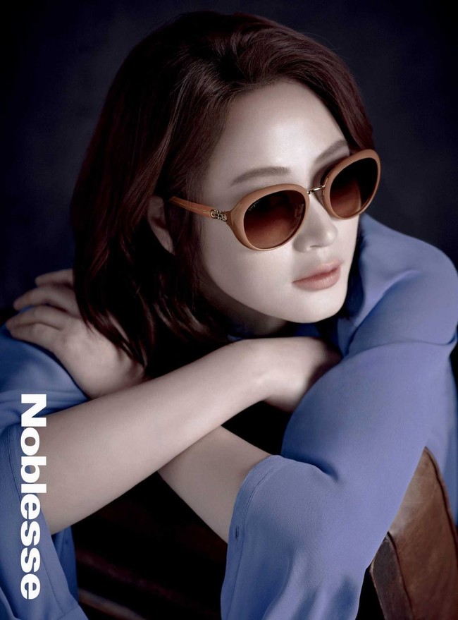 Kim Hye Soo lahir pada 1970 dan tetap terlihat menakjubkan serta awet muda. Ia pun sangat menjauhi makanan cepat saji dan melakukan perawatan untuk kulit serta tubuhnya. Foto: Istimewa