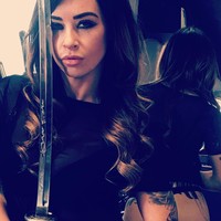 Ibu dua anak tersebut mengaku sudah mengeluarkan lebih dari £13,000 (Rp 673 jutaan) untuk mempercantik diri. Foto: Instagram Carrie Hilton