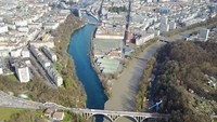 Foto: Kedua sungai tersebut adalah Sungai Rhone dan Sungai Arve. Keduanya sungainya bertemu di daerah La Jonction, bagian barat Jenewa. (williams.drone/Instagram)
