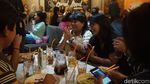 Kemeriahan Pengunjung Warung Pasta di Hari Terakhir DiTraktir Detikcom