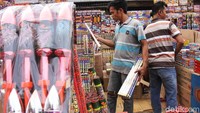 Pedagang mengaku mulai merasakan lonjakan pembeli.