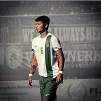 Syamsir Alam memulai kariernya sebagai pemain sepakbola. Dia pernah menjadi bagian dari timnas U-23 Indonesia dan bermain untuk Pelita Bandung Raya. Foto: Instagram Syamsir Alam