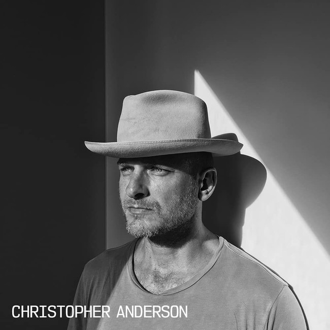 Tiga fotografer dari Magnum Photos berada di balik pemotretan sensasional ini. Mereka adalah Christopher Anderson, Alessandra Sanguinetti dan. Jim Goldberg Revealing my Bare Skin in public was a real challenge. Thanks to the #BareSkinProject, I did it and I am proud. Foto: Instagram