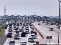 Ingat! Kelamaan di Tol, Uang Elektronik Bisa Hangus