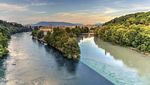 Foto: 2 Air Sungai yang Tidak Menyatu di Swiss