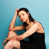 Walaupun kini percaya diri, tentu ada masa di mana Maya minder dengan penampilannya yang berbeda dari orang kebanyakan. Apalagi beberapa teman pernah mengejeknya ketika kecil. Foto: Instagram Maya Spencer-Berkeley