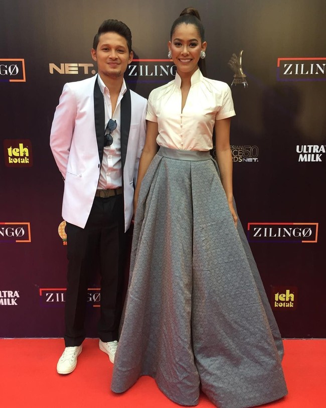 Syamsir Alam dan Bunga Jelitha diketahui berpacaran sejak akhir 2017. Keduanya sempat merahasiakan hubungan mereka karena status Bunga sebagai Puteri Indonesia 2017 dan finalis Miss Universe 2018. Foto: Instagram Syamsir Alam