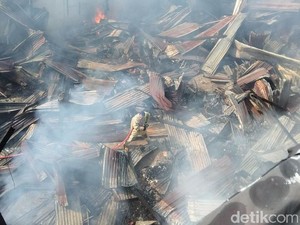 Kebakaran Rumah Kos di Makassar, 15 Motor Ludes