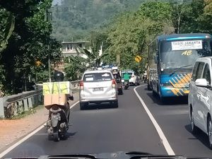 Mudik Dilarang: Rental Mobil Amsyong, Sopir Menjerit Pasrah