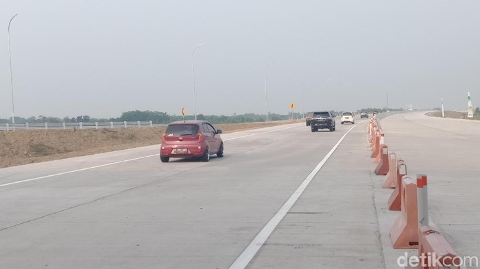 Melihat Kondisi Tol Fungsional Pemalang-Semarang