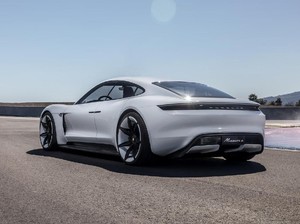Porsche Taycan, Mobil Listrik Pilihan Bill Gates Bisa Dibeli di Jakarta