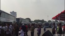 Kemenhub Berangkatkan 10 Ribu Peserta Mudik Gratis di Monas Kemenhub Berangkatkan 10 Ribu Peserta Mudik Gratis di Monas