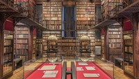 Hendrik Conscience Heritage Library, merupakan salah satu perpustakaan yang dimiliki kota Antwerp, Belgia. Perpustakaan ini pada awalnya bernama Perpustakaan Kota, namun setelah patung penulis Flemish Hendrik Conscience menghiasi salah satu ruangan di perpustakaan ini, nama perpustakaan pun berganti menjadi nama sang penulis. Hendrik Conscience Heritage Library memiliki koleksi mencapai 1 juta buku dan majalah dari masa lalu hingga masa kini. Istimewa/Boredpanda.