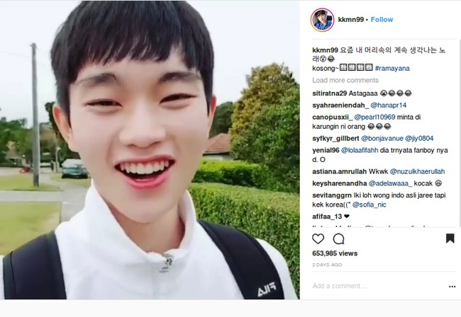 Pria yang diketahui bernama Vincent ini viral setelah lip sync lagu iklan Ramayana. Dalam sebuah video yang diunggahnya ke Instagram, Vincent tampak menyanyikan lagu bernuansa qasidah dengan lirik populer Kerja lembur bagai kuda tersebut.  Foto: Instagram Vincent