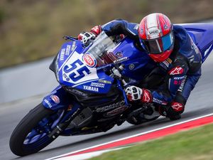 Galang Hendra Raih Pole Position di World Supersport 300 Ceko