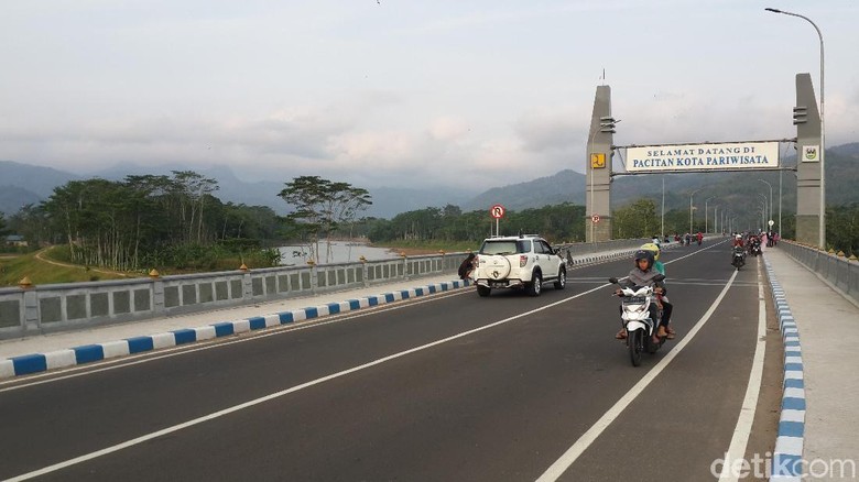 Hasil gambar untuk jls pacitan