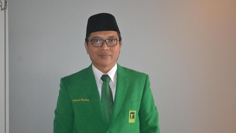 Mahfud Md Bongkar Manuver Maruf Amin, PPP: Itu Gimik Politik Mahfud Md Bongkar Manuver Maruf Amin, PPP: Itu Gimik Politik