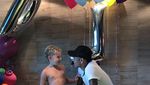 Ini 10 Bukti Kalau Neymar Hobi Mencicip Makanan Bersama Temannya!
